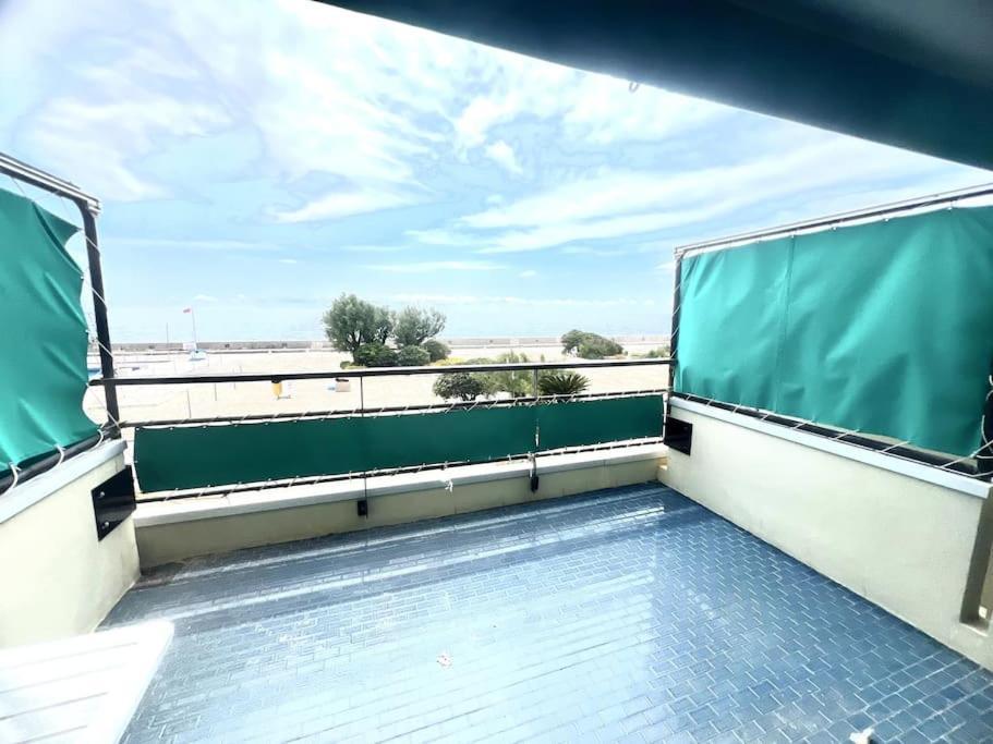 Suite Levante 56 - Fronte Mare Sanremo Ospedaletti Zewnętrze zdjęcie